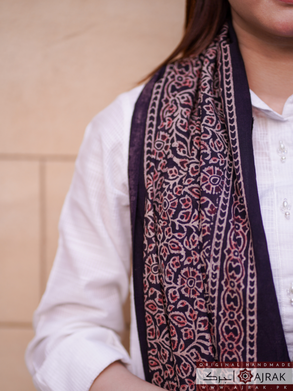 Black Ajrak Stole with Natural Dye - Image 4
