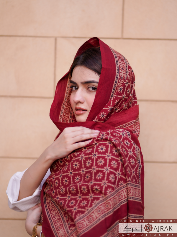 Red Ajrak Stole with Natural Dye - Image 2