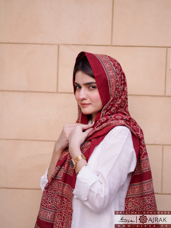 Red Ajrak Stole with Natural Dye - Image 3