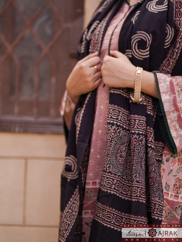 Black Natural Dye Ajrak Stole - Image 2